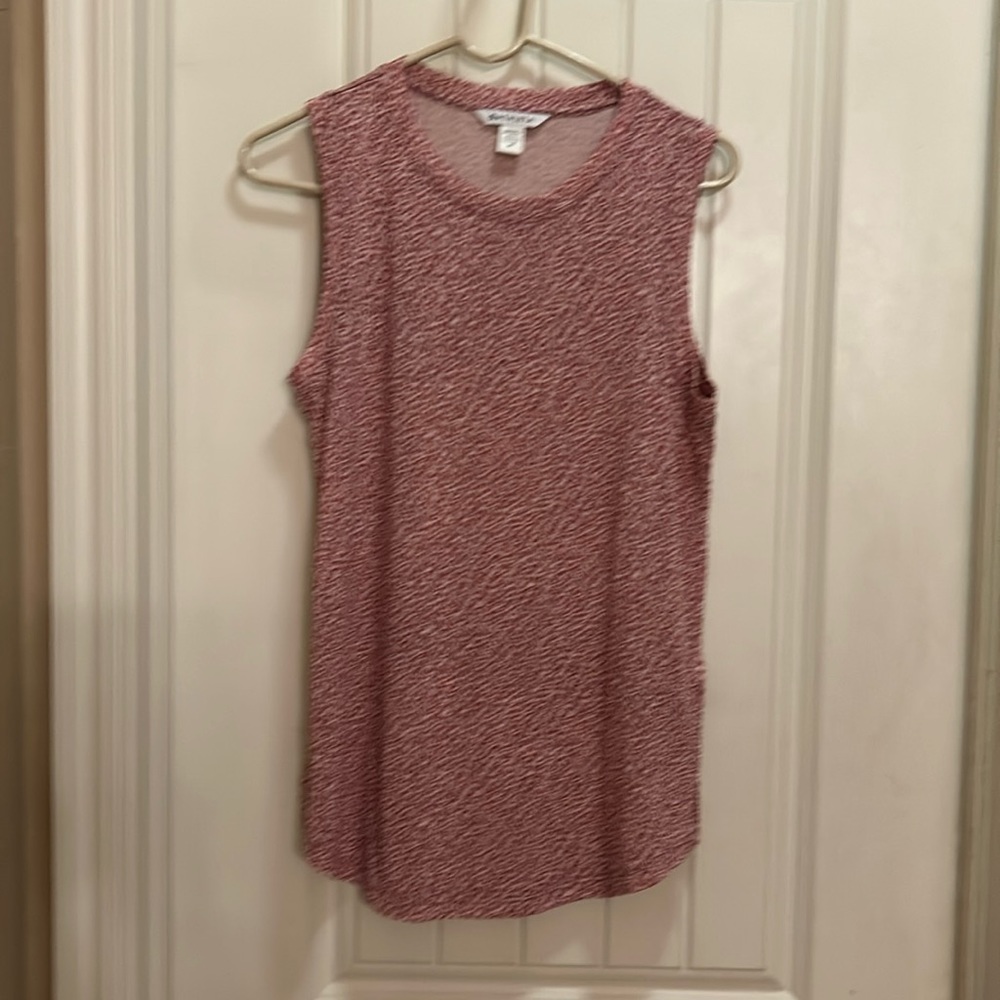 Athleta M pink leopard print shirt